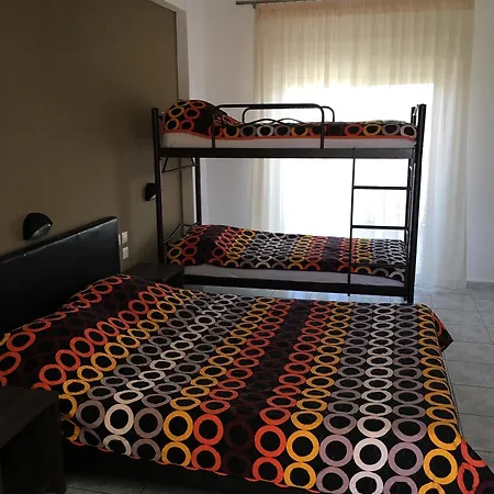 Vicky * Paralia Dionysiou